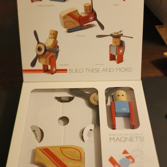 Tegu Daredevil Stunt Team Magnetic Wooden Blocks MIB New Set! - Picture 5 of 6